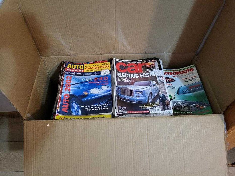 colectie reviste, cataloage auto , 1800 buc