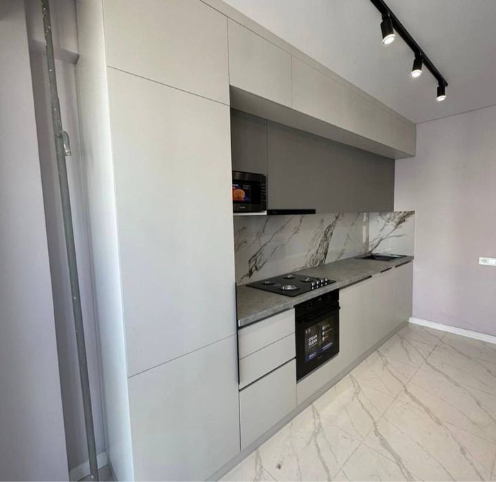 Кухни на заказ любой сложности за 1 метр от