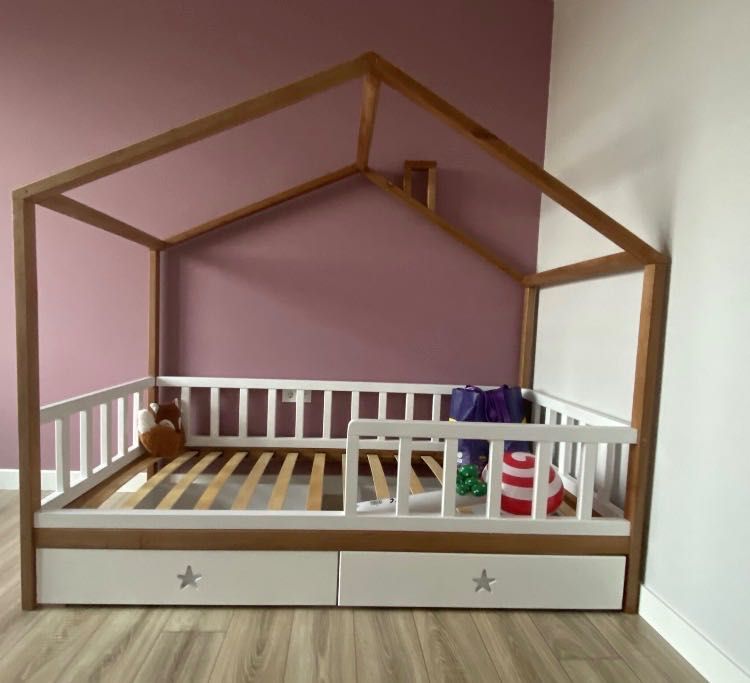 Детско легло тип къщичка монтесори