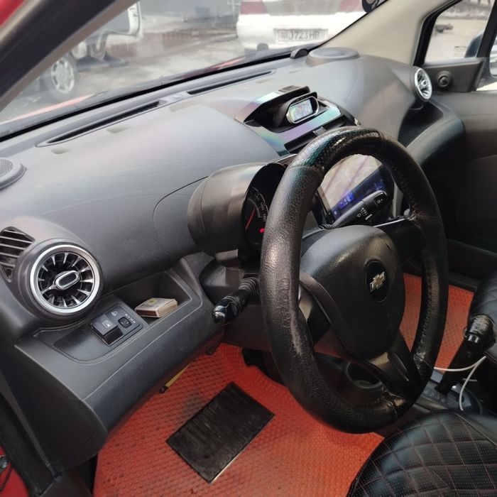 Спарк 2013 йил автомат 1 лик матор метани бор евро 4 калонка манитор