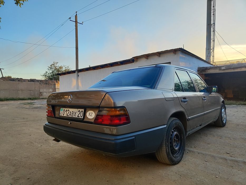 Продам Mercedes w124