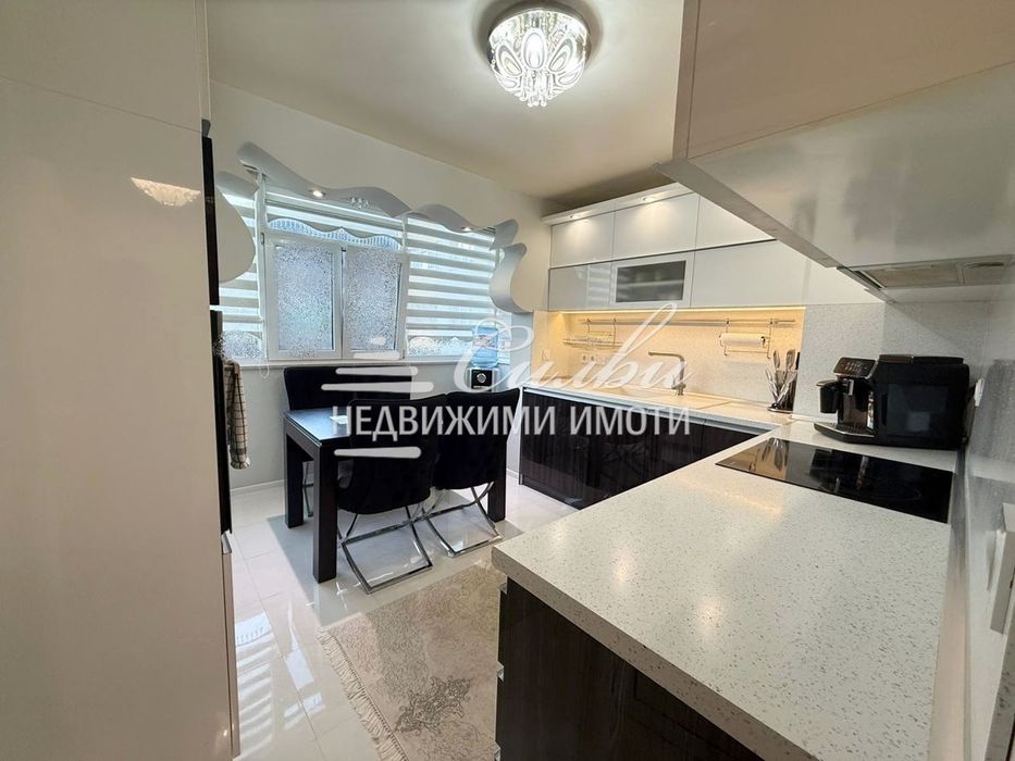 Продава се Двустаен апартамент в Шумен, Боян Българанов 2 - 68 кв.м за 975 €/кв.м - Снимка #6