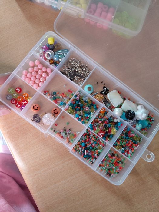 Бисеры для плетении.