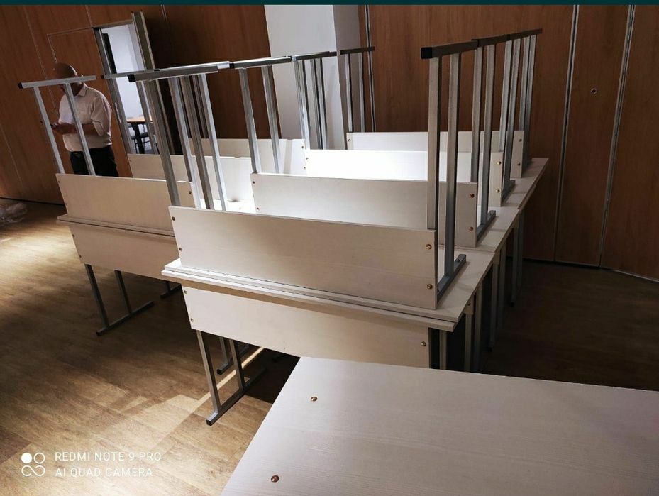 Парта и стулья на выбор