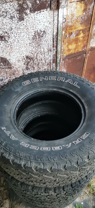 General Grabber A/T 267/70/16