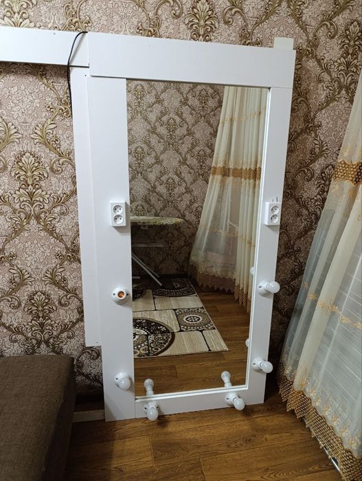 Продаётся зеркало