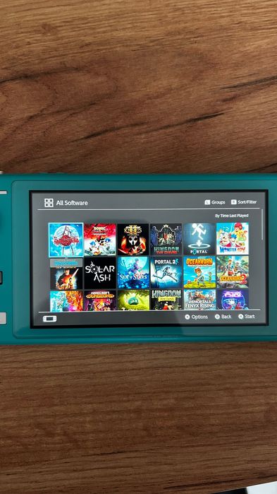 Vând Nintendo Switch lite [modat]