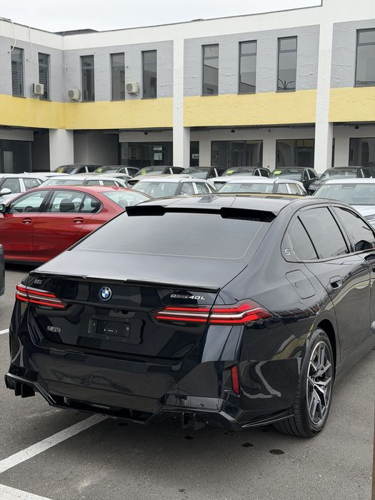 BMW i5 40L 2025 Full