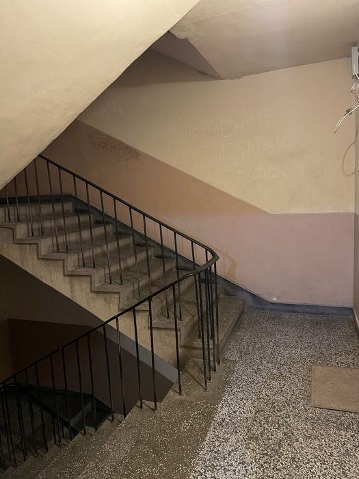 Продава се Тристаен апартамент в Варна, Възраждане 2 - 79 кв.м за 1227 €/кв.м - Снимка #10
