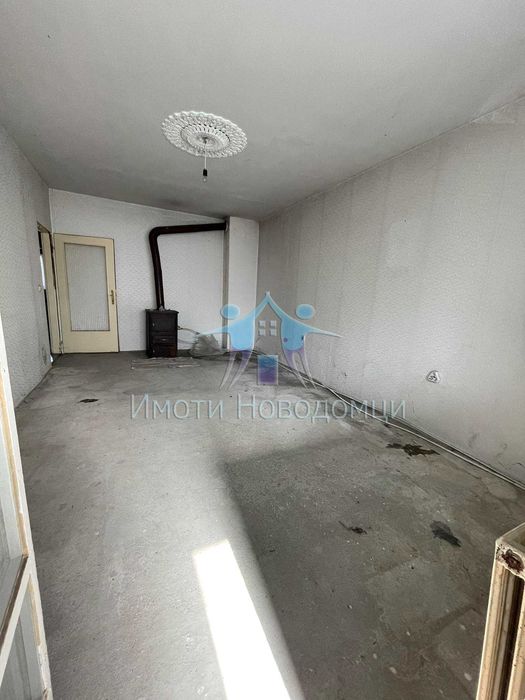 Продава се Двустаен апартамент в Шумен, Пазара - 65 кв.м за 981 €/кв.м - Снимка #2