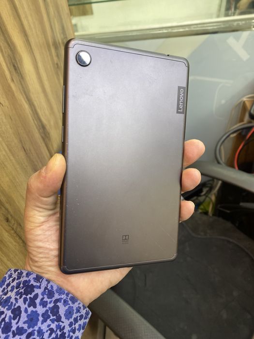 Планшет Lenovo tb-7305x