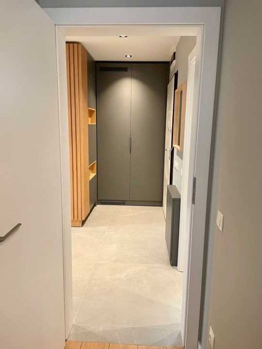 Продава се Двустаен апартамент в София, Витоша - 82 кв.м за 1769 €/кв.м - Снимка #2