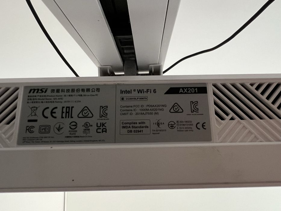 All-in-One 27 inch MSI Modern AM272 Alb, impecabil, ideal birou/home office".