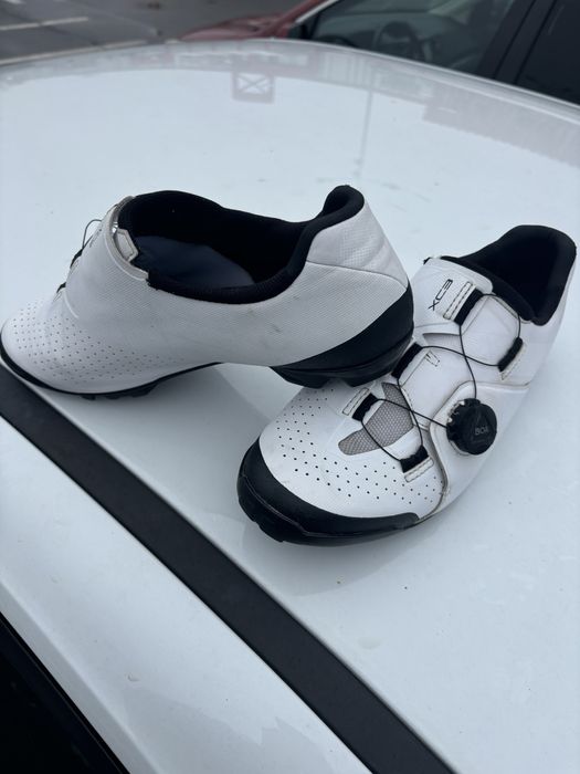 Pantofi Shimano SH-XC300, albi