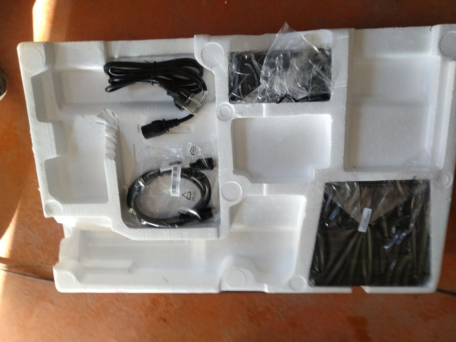 Монитор HP 27 w inch