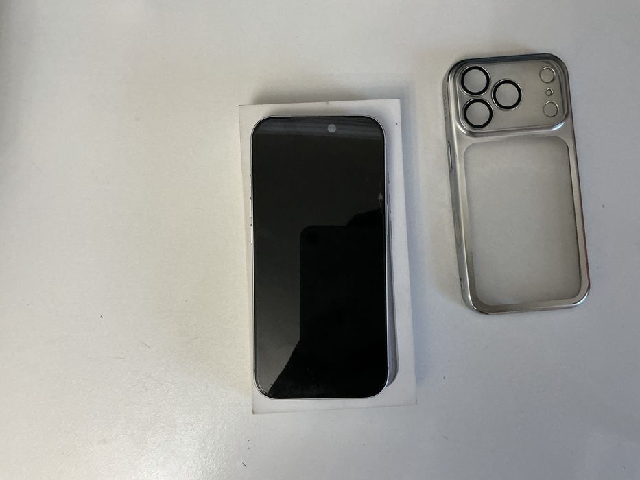 Айфон 17 про на 512гб акумм 100%