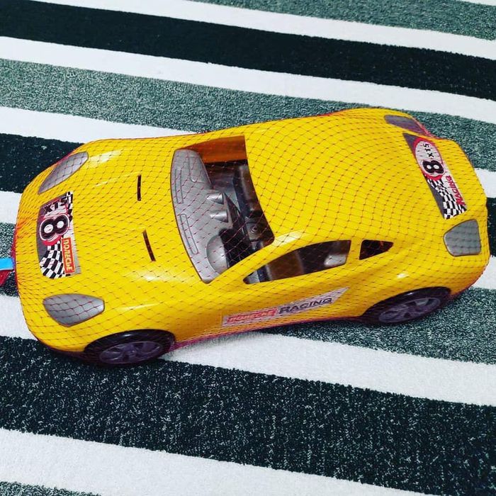 Машина гоночная  в наличии