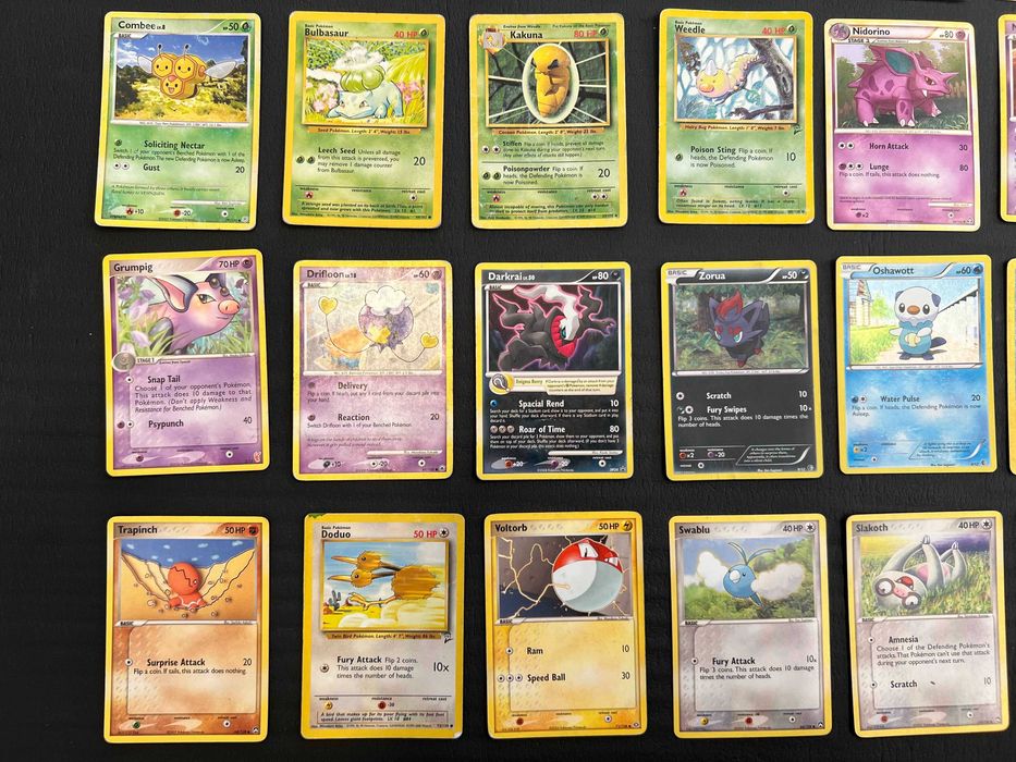 Set 50 carti Pokemon originale vechi