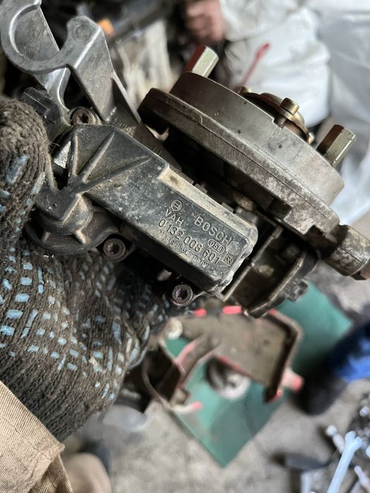 продам моник на 1.6 ABU