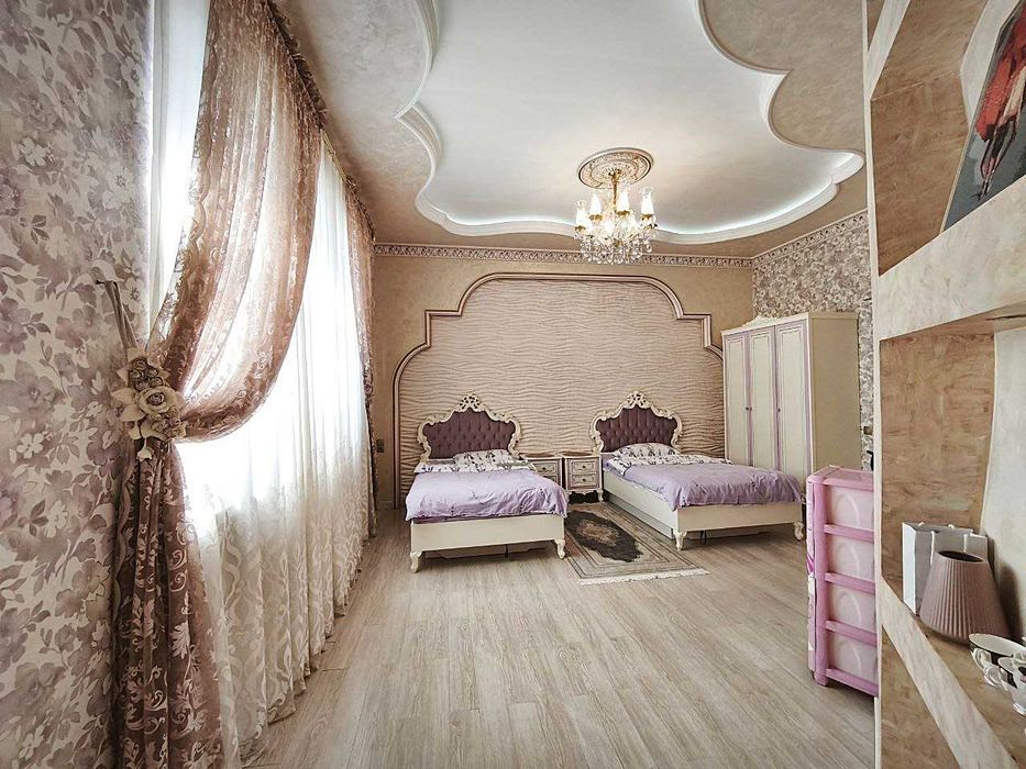 Yu  2х этажный дом 8 комнат, 11,5 соток, берег Боз су, Кибрайский р-н