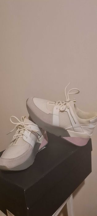 Sneakers/pantofi/adidasi Versace