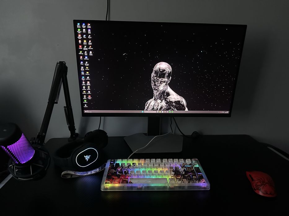Setup Gaming Complet RTX 5070 + Ryzen 5 7500F + TCL QHD 180Hz + Viper Faker + QK75 HE