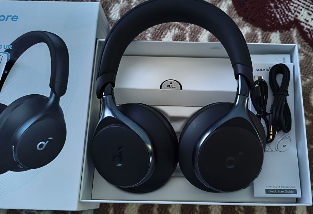 Anker Soundcore Space One