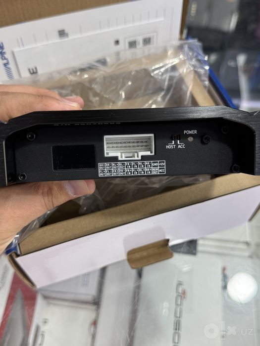 Alpine PXE-640E-El 6 ch processor amplifier
