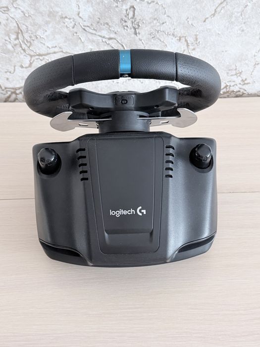 Игровой руль / контроллер