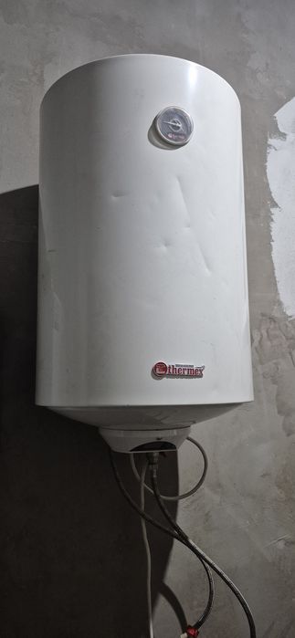 Продам бойлер 80 л