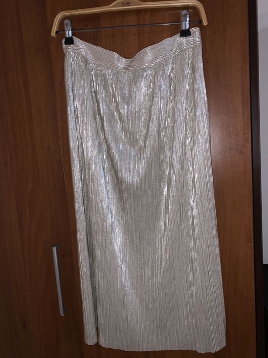 Fusta zara marimea M