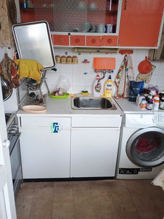 Продава се Тристаен апартамент в София, Толстой - 56 кв.м за 2393 €/кв.м - Снимка #3