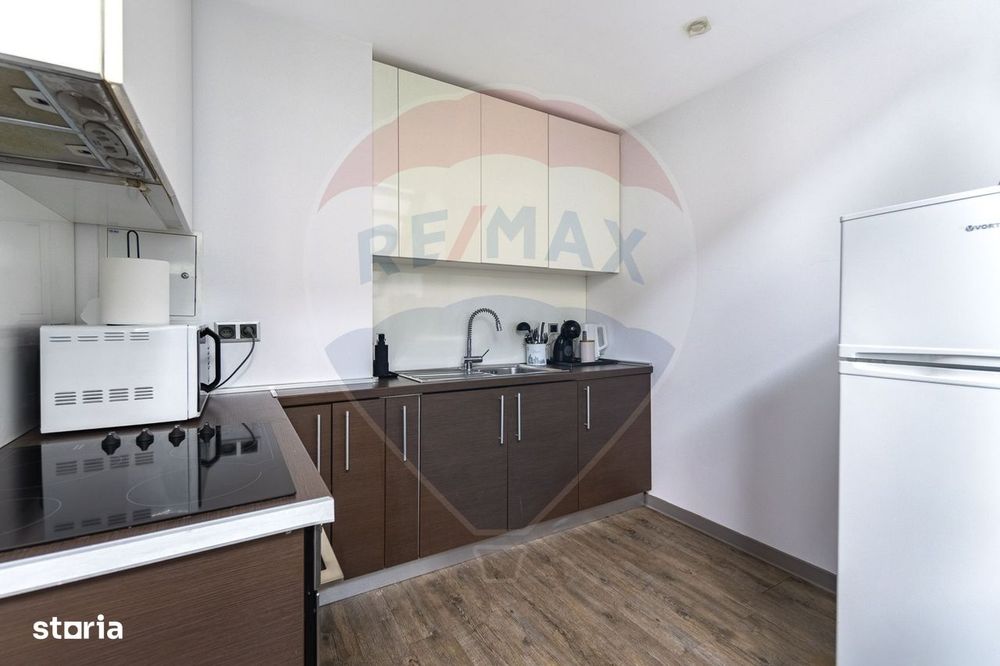 Apartament cu 4 camere de vânzare