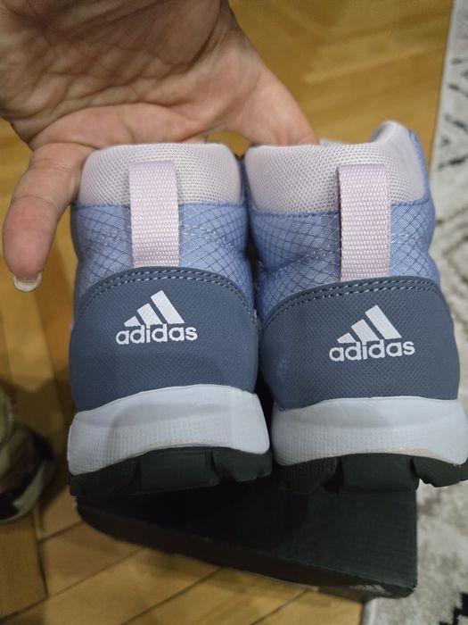 Зимни боти Адидас 30 номер