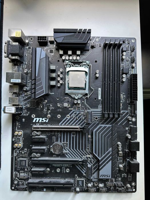 Intel Core i7 9700K + MSI Z370 PC PRO