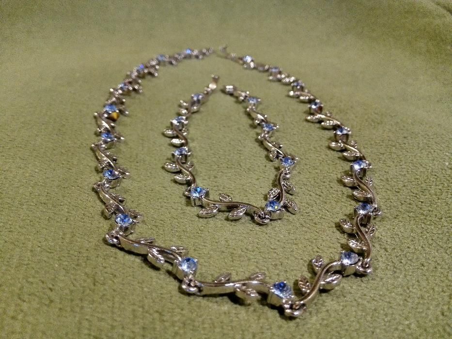 Продам бижутерию - комплект (колье и браслет).