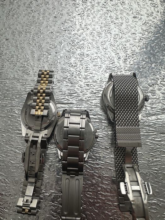 Продам брендовые часы почти новые