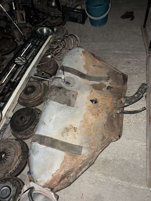 Бензо бак Вектра и Астра привазной