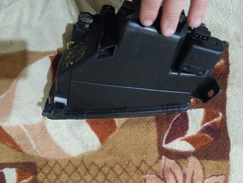 Фара на Ауди А4 В5