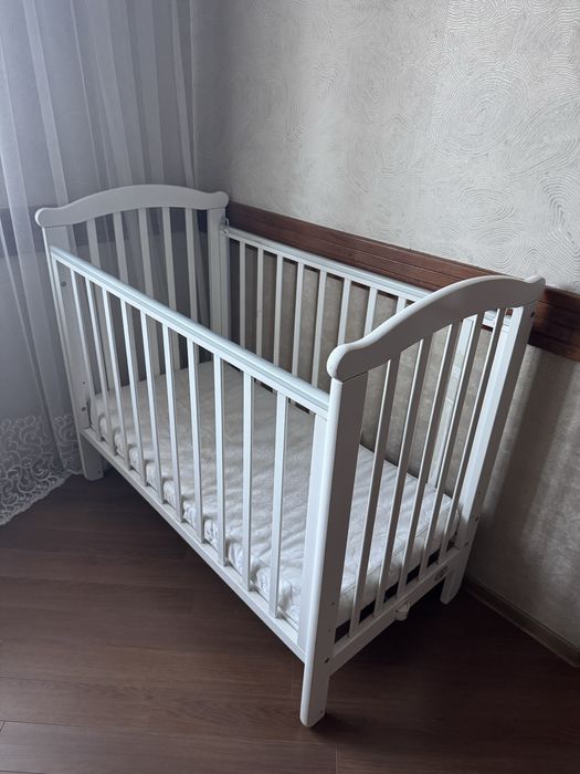 Продам Детский манеж.