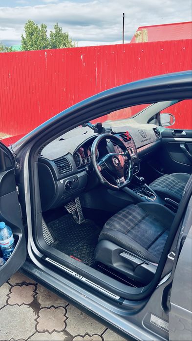 Volkswagen GOLF 5 GTI 2.0T