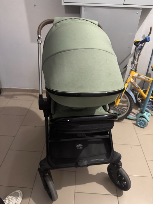 Коляска в хорошем состояние за 50000