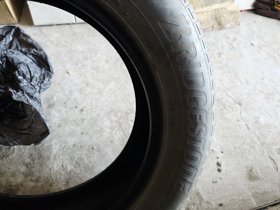 Резина Bridgestone 225/60/18