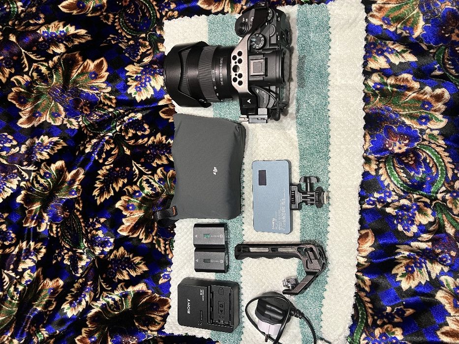 SONY A7III Sotiladi