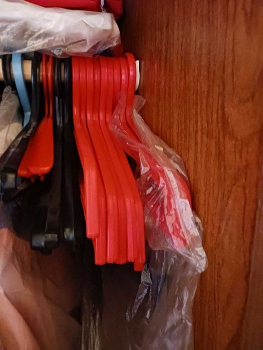 Вешалки для одежды