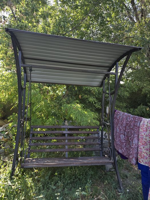 Скамейка качеля  литый