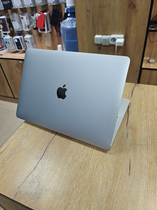 MacBook Air 13 | 256гб | Intel Core i3 | Silver Цвет