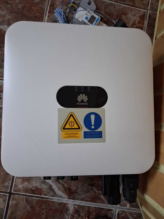 Vand Invertor Huawei