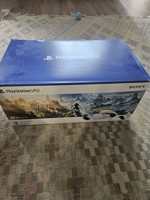 Продам практически новую VR PS5