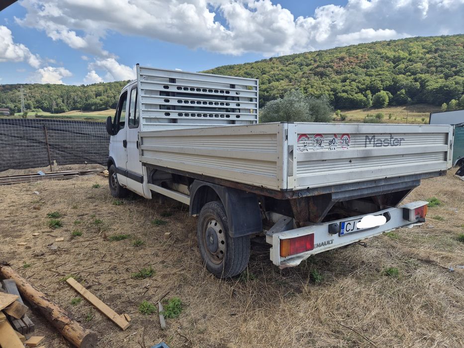 Dezmembrez renault master 2.5 diesel